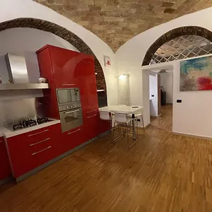 https://la-casa-particular.it-romehotels.com